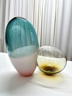 ANDREA HELLER 'untitled (from series 'order-disorder transition')' 2022, Handmade glass , 35 X 35 X 17 cm, Inv. Nr. HELLE17897
