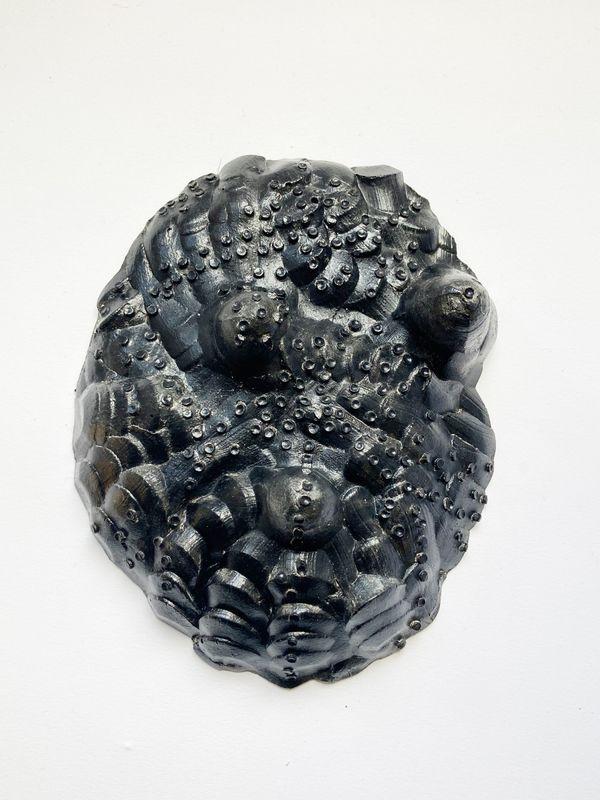 ANDREA HELLER 'untitled' 2023 cast ceramic, varnish / Giesskeramik, Lack 18 x 14 x 5 cm  (7 1/8 x 5 1/2 x 2  in.)