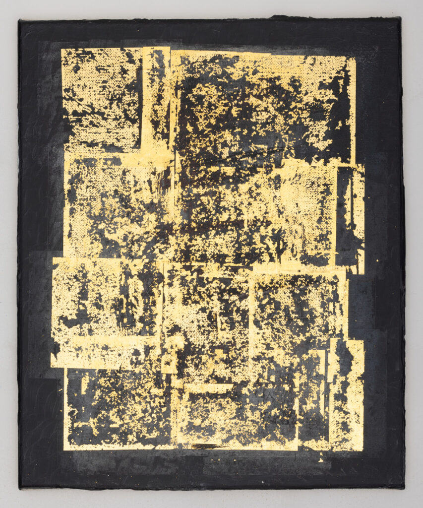 VERA MARKE 'Invn° 2931' 2023 Öl und Blattgold auf Baumwolle 34 x 28 cm  (13 3/8 x 11  in.)