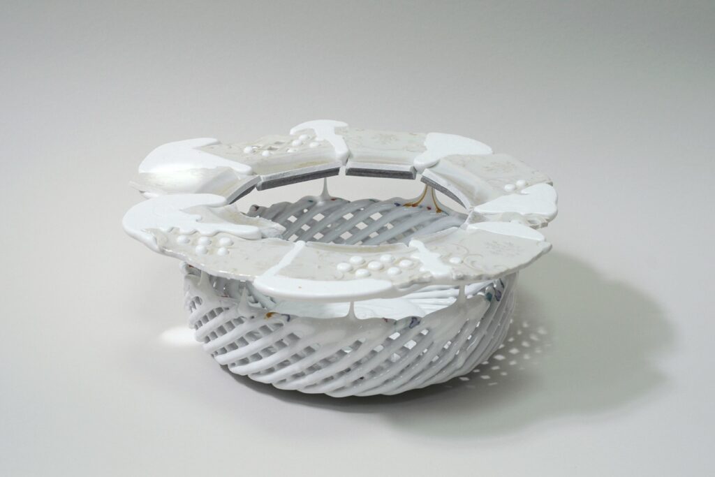 ESTELLE GASSMANN 'Floating Plate' 2017 Found stoneware bowl, porcelain, glaze/porcelain 33 x 33 x 11.5 cm  (13  x 13  x 4 1/2 in.)